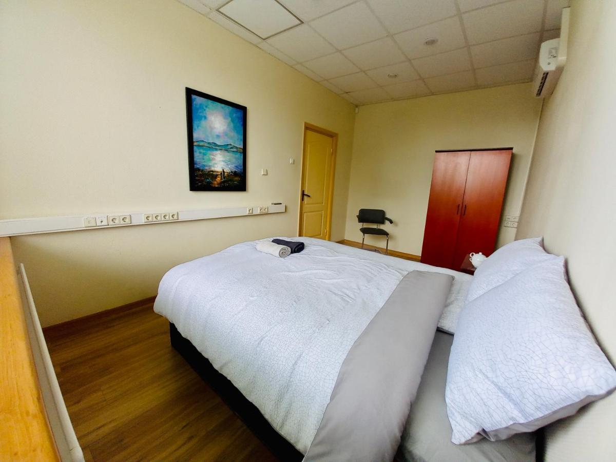 Hostelis R27 Aizpute Экстерьер фото