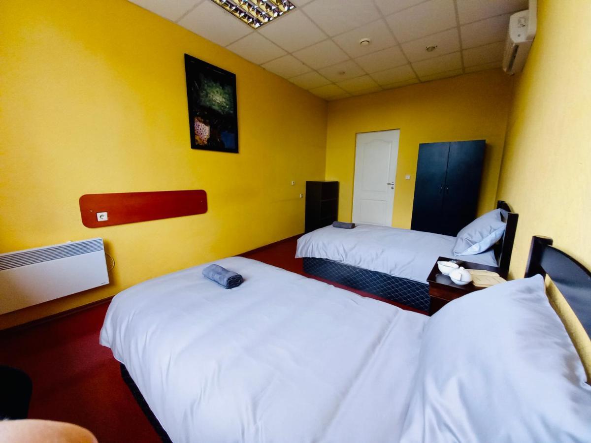 Hostelis R27 Aizpute Экстерьер фото