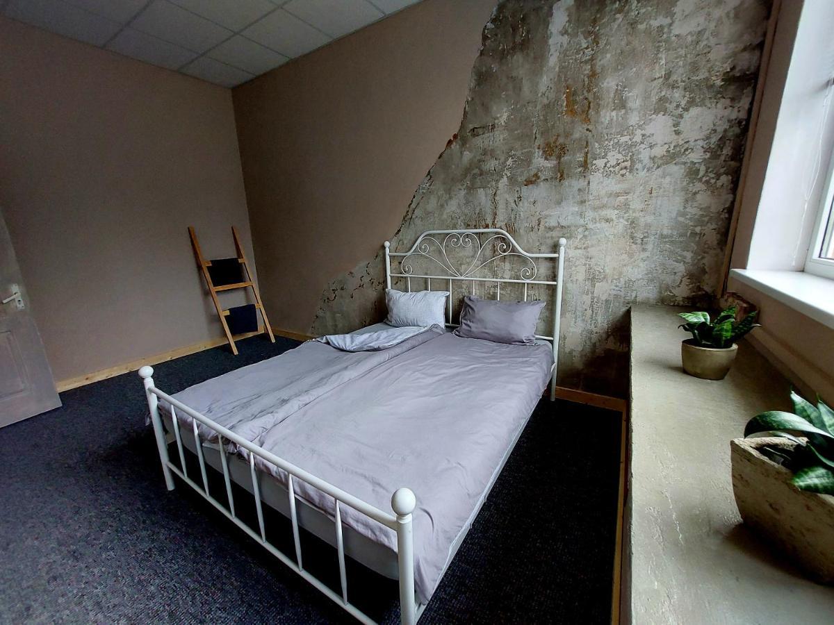 Hostelis R27 Aizpute Экстерьер фото